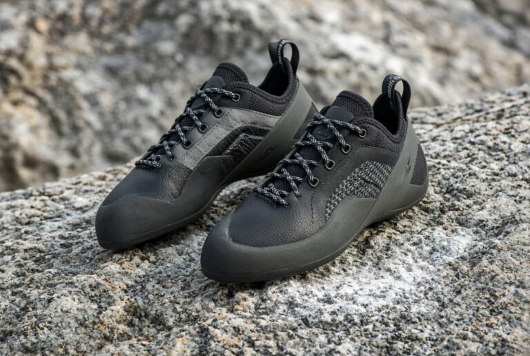 Lace Up Climbing Shoes