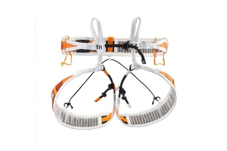 Ultralight Harness: The Ultimate Gear for Weight-Conscious Climbers